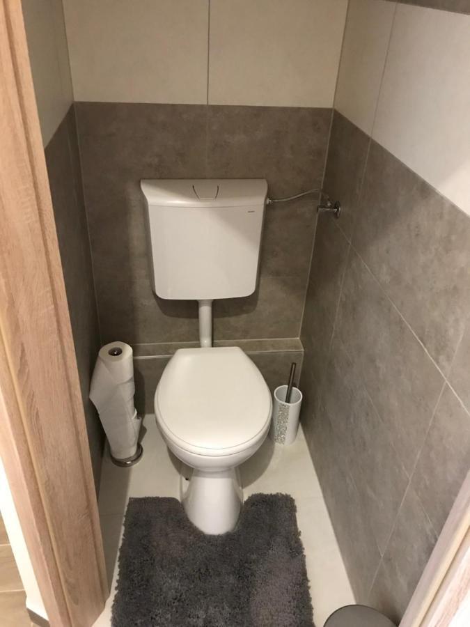 Classic Apartman سيغيد المظهر الخارجي الصورة