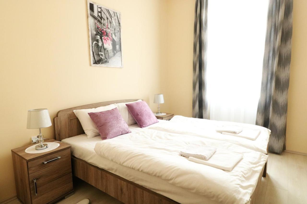 Classic Apartman سيغيد المظهر الخارجي الصورة